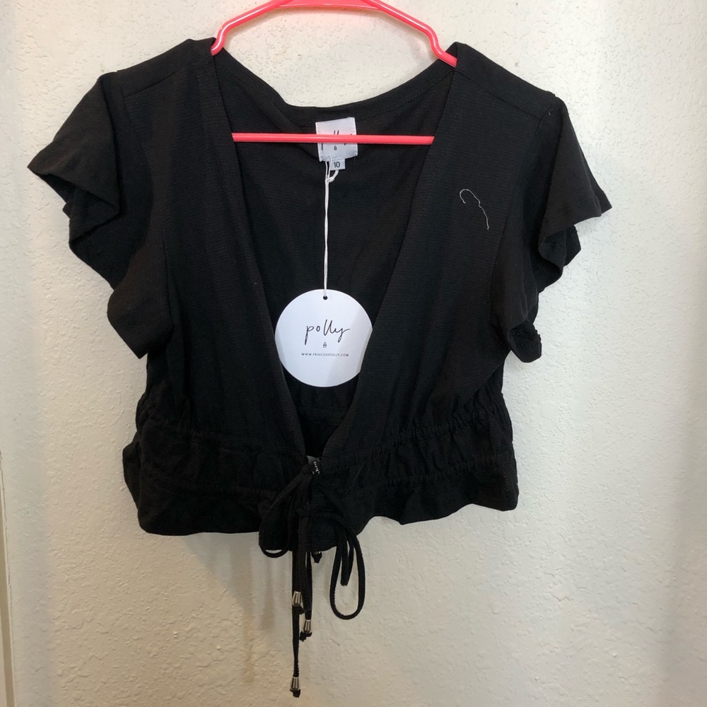 Black cropped tie in front shirt